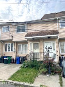 36 Houston Ln