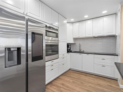 600 Three Islands Blvd APT 604