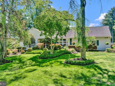 Property at 12 Forrest Blend Dr, Titusville, NJ