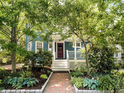 174 Lexington Ave #1