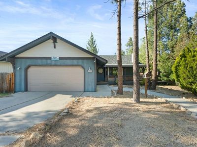 425 E Mountain View Blvd