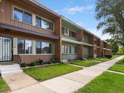 Property at 1727 E 74th St, Chicago, IL
