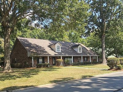 101 Magnolia Cir