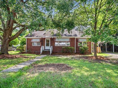 1916 Calhoun Dr.