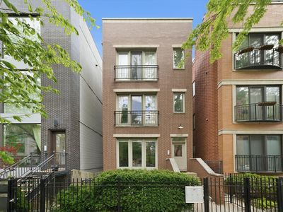 2416 W Thomas St #2