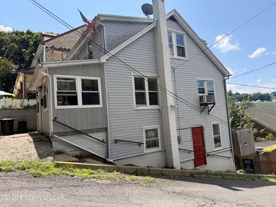 100 S Diamond St