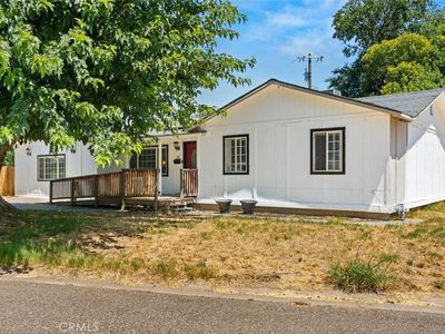 30 McGlynn Dr