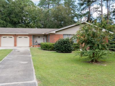 2300 Walnut Ln