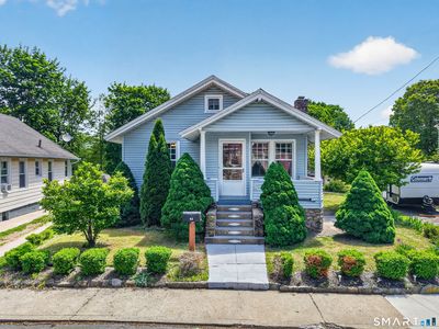 43 Hedge Avenue