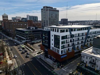 567 Ponce De Leon Ave #604