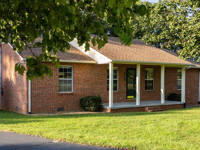 3627 N Riveroaks Dr