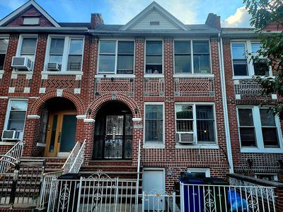 172 Bay Ridge Ave