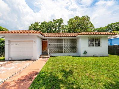 245 NE 48th St