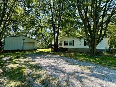 329 County Road 1800e