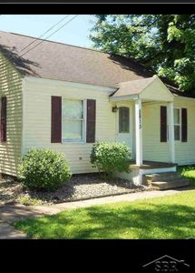 5815 Gratiot Rd