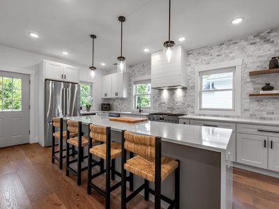 13 Grand View Ave #2