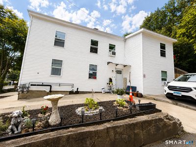 463 East Main Street