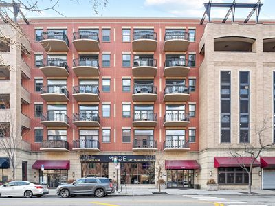 1301 W Madison St APT 207