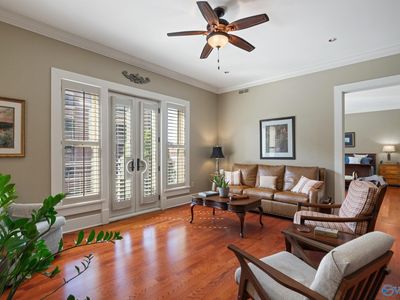 301 Holmes Ave E #302