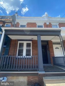 139 W Hansberry St