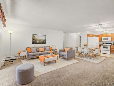 3184 S Heather Gardens Way Bldg 212 #205