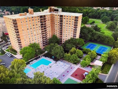 2200 Central Road #8S