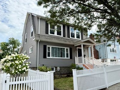 17 Chisholm St