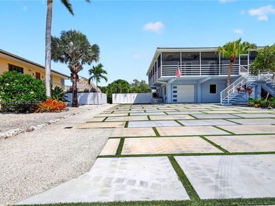 2557 Sombrero Blvd