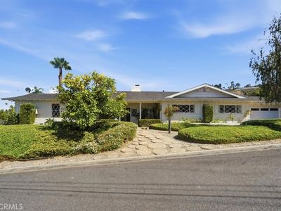 41 Hitching Post Dr
