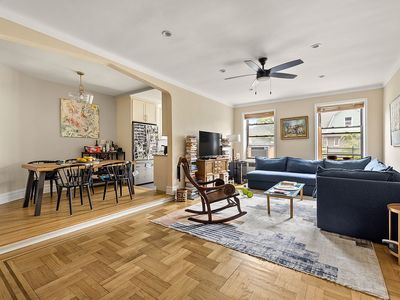 125 Hawthorne St APT 2D