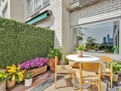 45 Sutton Pl S APT 2G