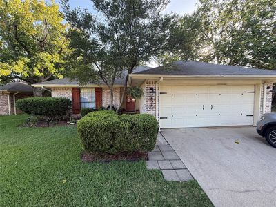 737 Hampshire Dr