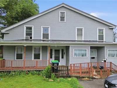 51 E Main St