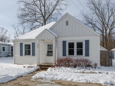 Property at 3826 Oakland Dr, Kalamazoo, MI