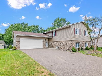 3749 Goodwin Ct N