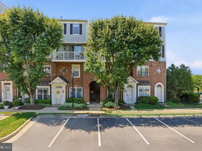 1734 Kingsgate Ct Unit 302