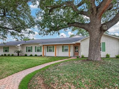 11322 Oak Spring Dr