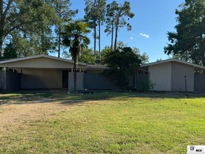 3808 Forsythe Ave
