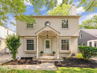 Property at 1396 Vernier Rd, Grosse Pointe Woods, MI