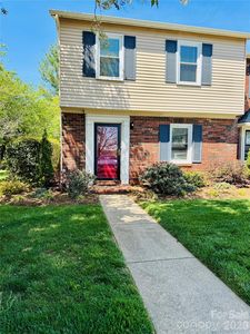 2705 N Center St APT 36