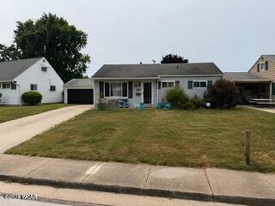 729 Lake Ave