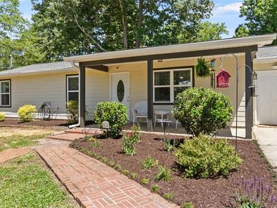 Property at 28 Rose Ct, Powder Springs, GA