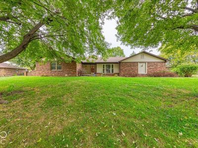 Property at 596 S Yeagy Ct, Greenwood, IN
