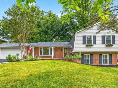 3605 John Carroll Dr