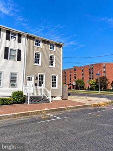 208 Saint Mary St