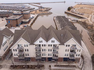 110 South Wisconsin STREET UNIT 4E