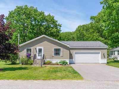 12 Fieldstone Drive