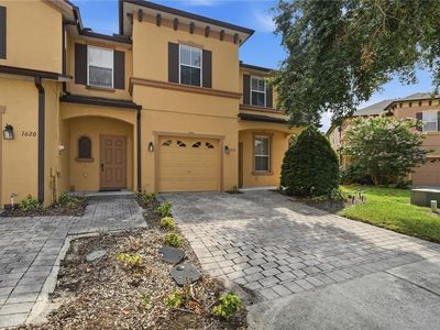 1610 RETREAT VIEW CIRCLE
