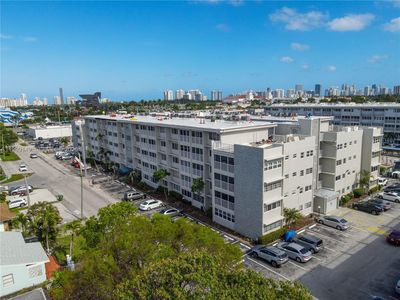 330 SE 2nd St APT 405F
