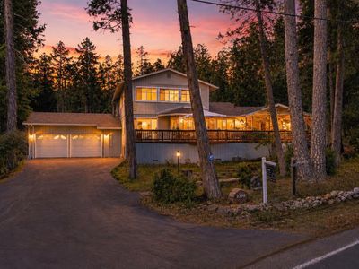 2398 Country Club Dr